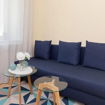 Διαμέρισμα Bright & Comfy Komandorska By Renters *