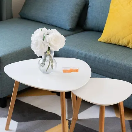 Διαμέρισμα Bright & Comfy Komandorska By Renters